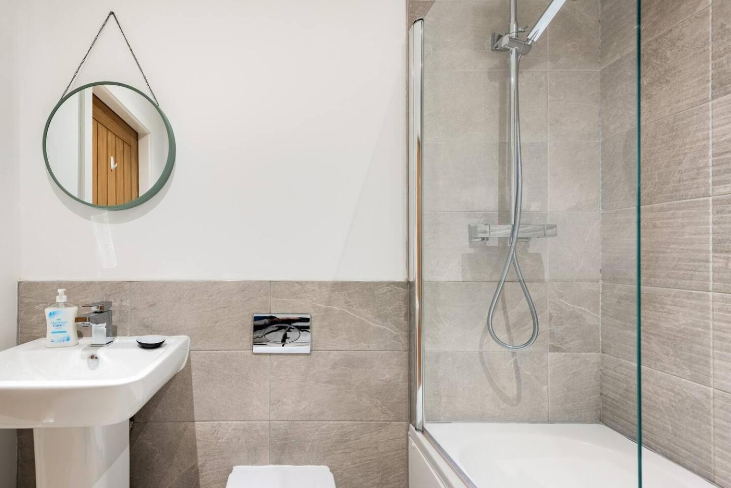 Ferienwohnung Luxurious 3-Bed Penthouse In Sheffield Handsworth Exterior foto