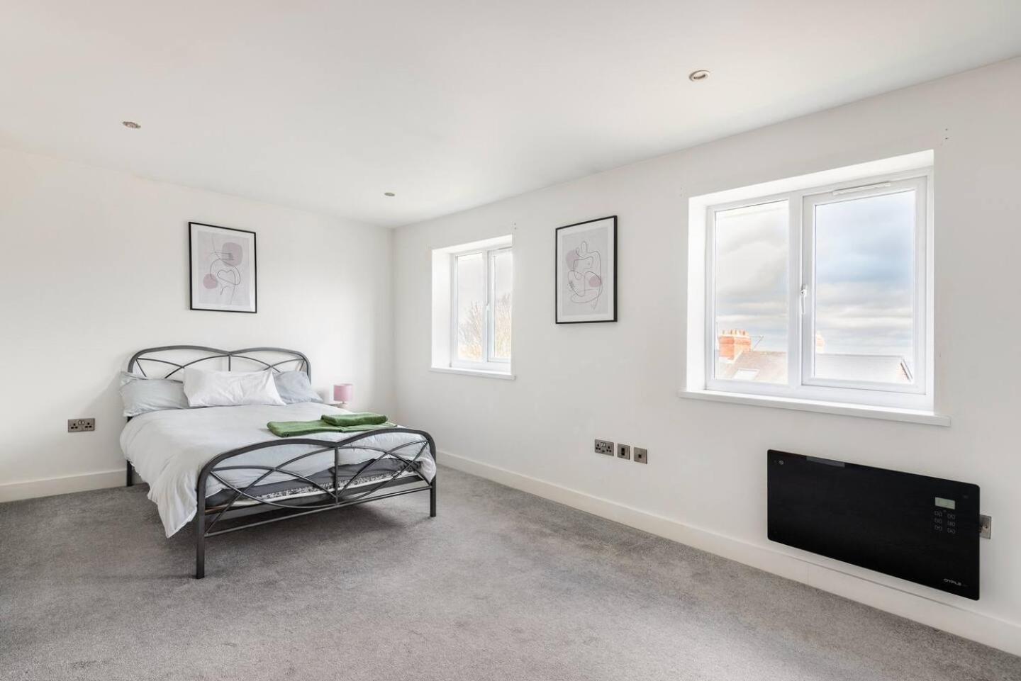 Ferienwohnung Luxurious 3-Bed Penthouse In Sheffield Handsworth Exterior foto